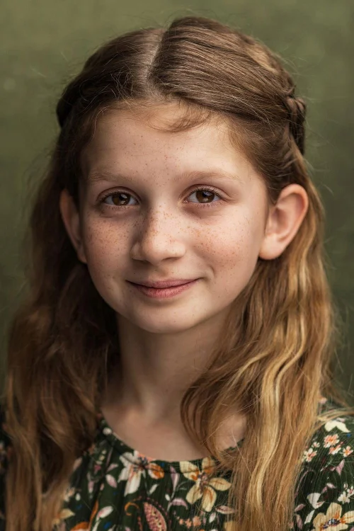 Olivia Lynes
