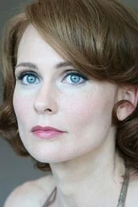 Estére mindig leszáll a köd (2007) poszter