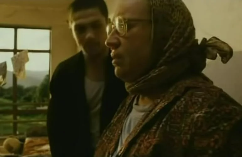 Határontúl (2004) poszter