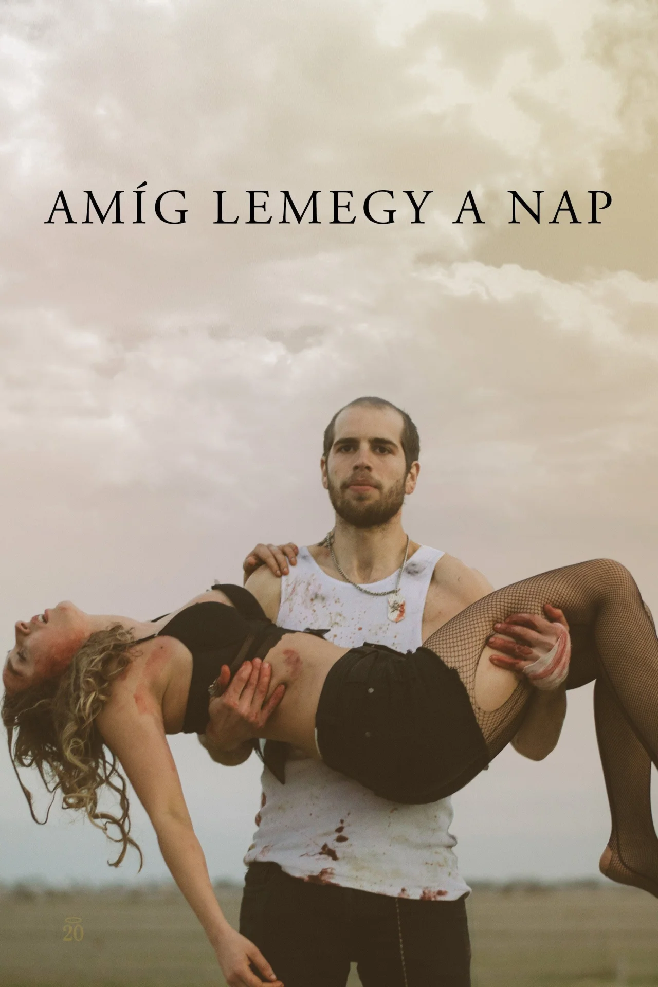 Amíg lemegy a nap (2017) poszter